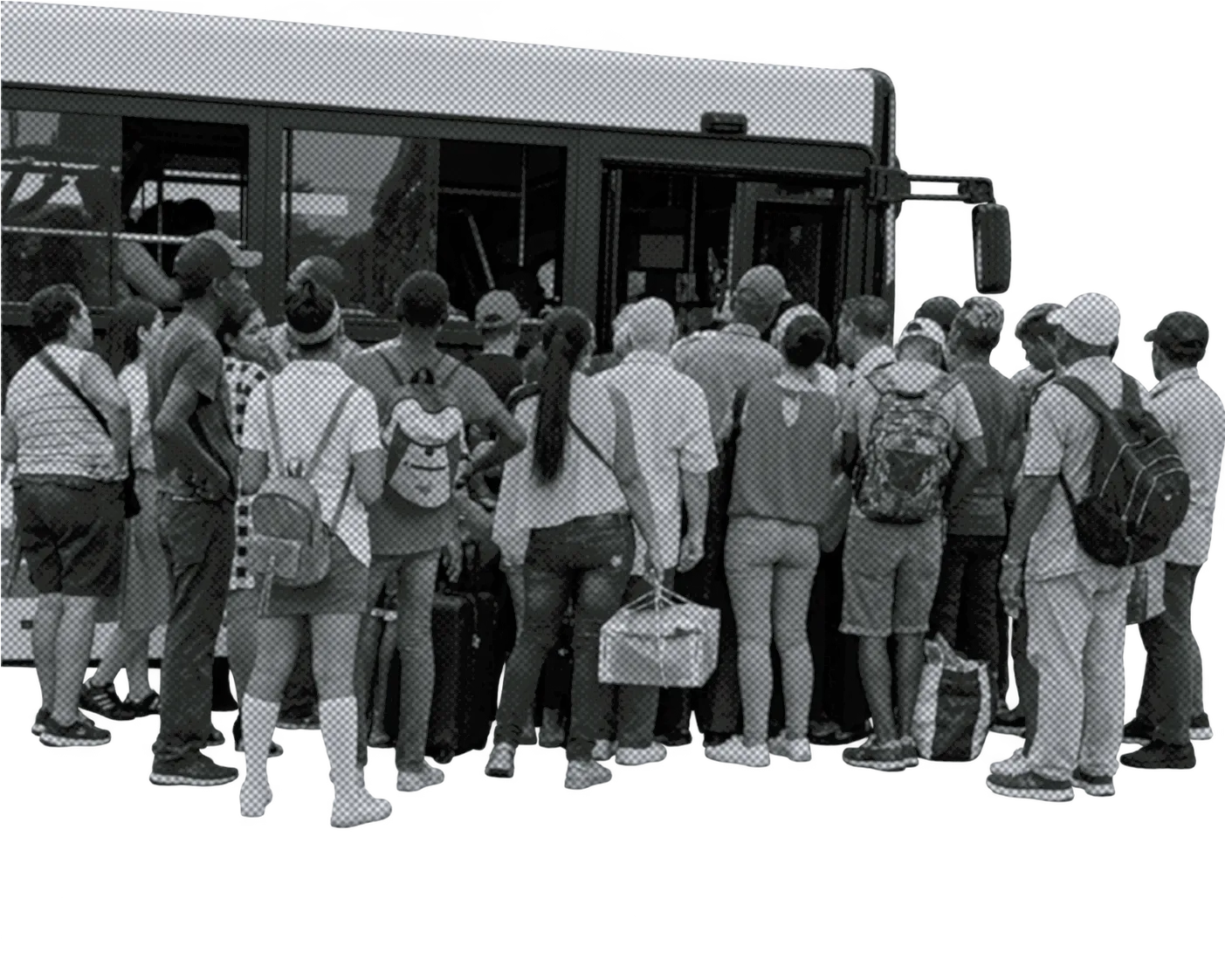 Personas se aglomeran para subir a un ómnibus